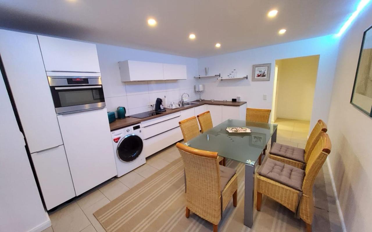 3 Zimmer Wohnung - Keine Party Wohnung ! 6 Personen Düsseldorf Eksteriør billede